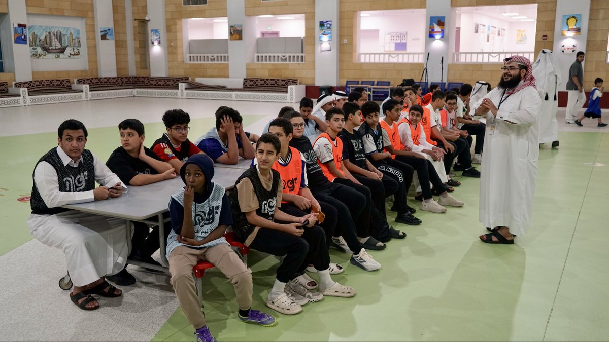 qiamqtr's tweet photo. من يوميات ملتقى التحدي الصيفي الرابع الذي يقيمه مركز قيم التربوي لأبناء قطر أنشطة متنوعة في الأسبوع العلمي الترفيهي المهاري . https://t.co/qxQH5Xlam5