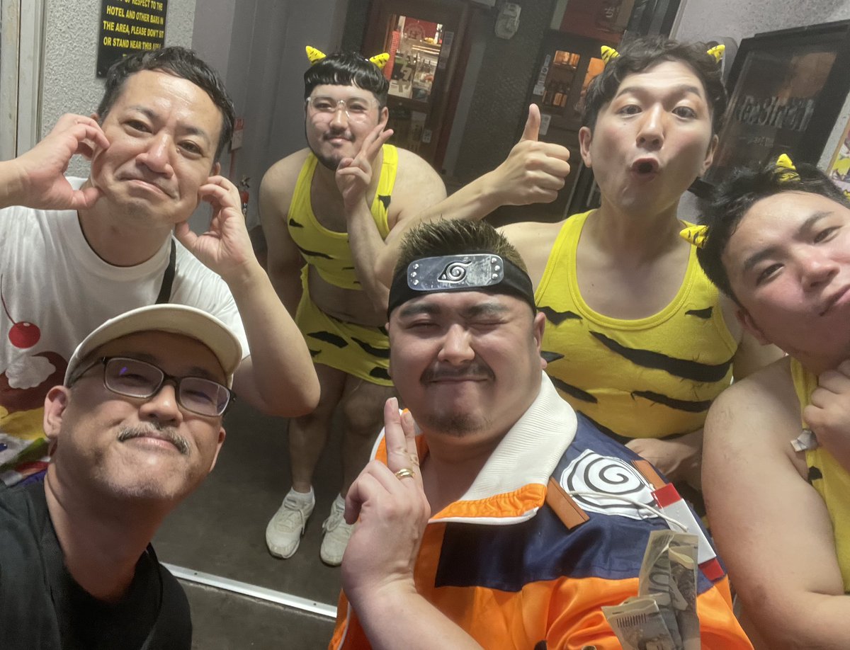 shimanew's tweet photo. 「アニソンエクスSUPER」ありがとうございました！ GRM売り子したり、DJしたり楽しかったです。ショットが飛び交う数がハンパなくて、大阪は恐ろしい街だと思ったw  遠隔してくれた方々ありがとうございます🙏 https://t.co/8Un3Ii5XMO