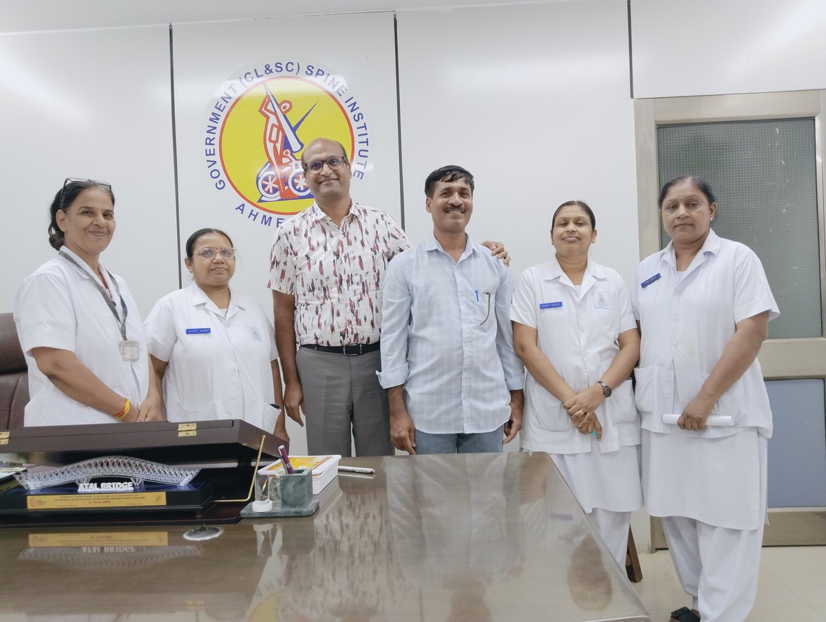 GovernmentSpine's tweet photo. The Government (CL &amp; SC) Spine Institute Director Dr. Piyush Mittal and team proudly congratulate all staff on their promotion and convey best wishes for their future.

@prafulpbjp 
@gsihospital 
#SpineCare
#HealthcareHeroes
#PromotionCongratulations
#GujaratHealth https://t.co/HyBRJTmkTV