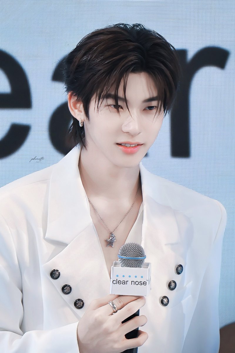 real_pntt's tweet photo. ยิ่งโต ยิ่งหล่อออร่า ✨🐶✨

TTP CLEAR NOSE TOWN
#CLEARNOSETEETEEPOR
#twnpich @twnpich https://t.co/yoxkaX8O3X