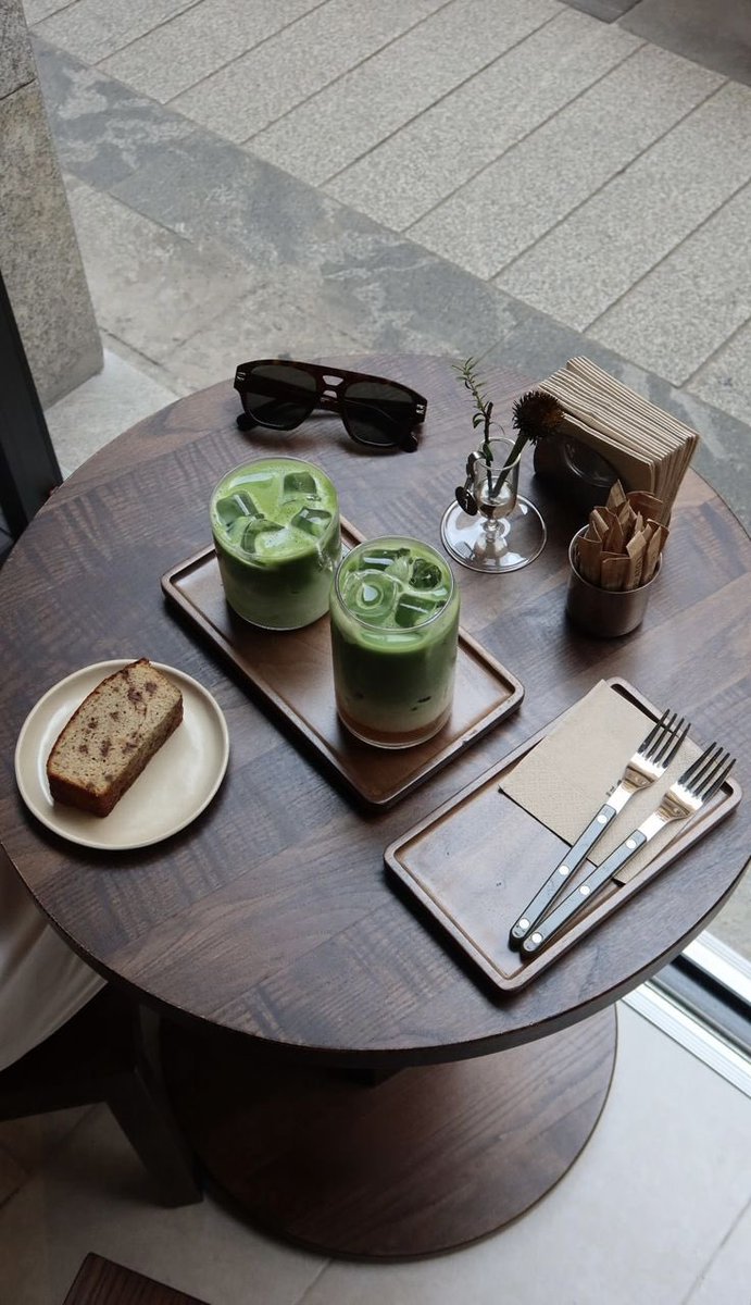 ceelasylviaa's tweet photo. matcha date 🍵 https://t.co/0ZyVJH5IrX