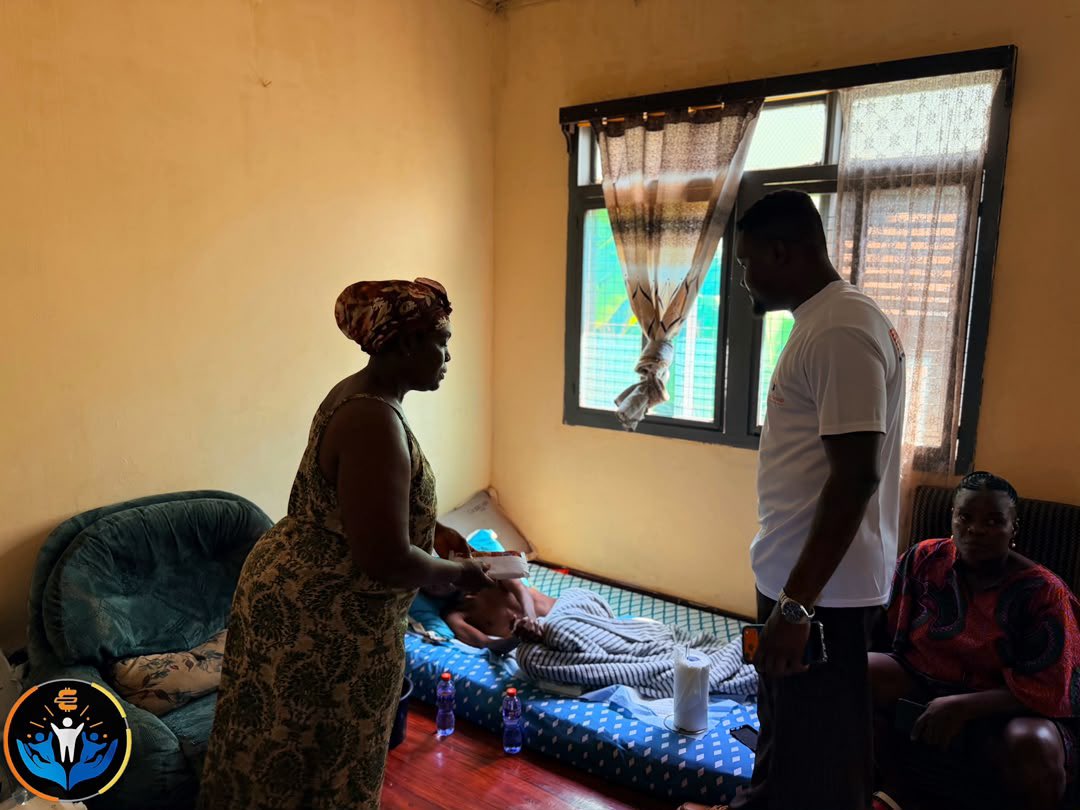 EezzyGroup's tweet photo. In support of a courageous cancer patient recovering from surgery at Lekma Hospital, the Foundation donated GH₵25,000 to help ease the financial burden of medical care, rehabilitation, and recovery.

#RecoveryJourney #MakingADifference #Philanthropy #EezzyGroupFoundationCares https://t.co/iRxh8oAAwC