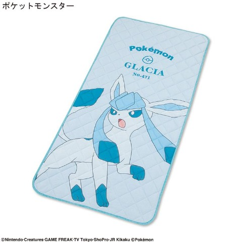 denfaminicogame's tweet photo. 『ポケモン』“グレイシア”や“タマザラシ”がデザインされた「しまむら」とのコラボ商品がかわいい。7月7日より発売へ
https://t.co/wILjkbSc04

「ラプラス」「ロコン（アローラのすがた）」などが涼しい色合いの服や寝具になって多数登場。こおりタイプのポケモンたちと暑い季節を乗り切ろう https://t.co/gw6CSyI8r0