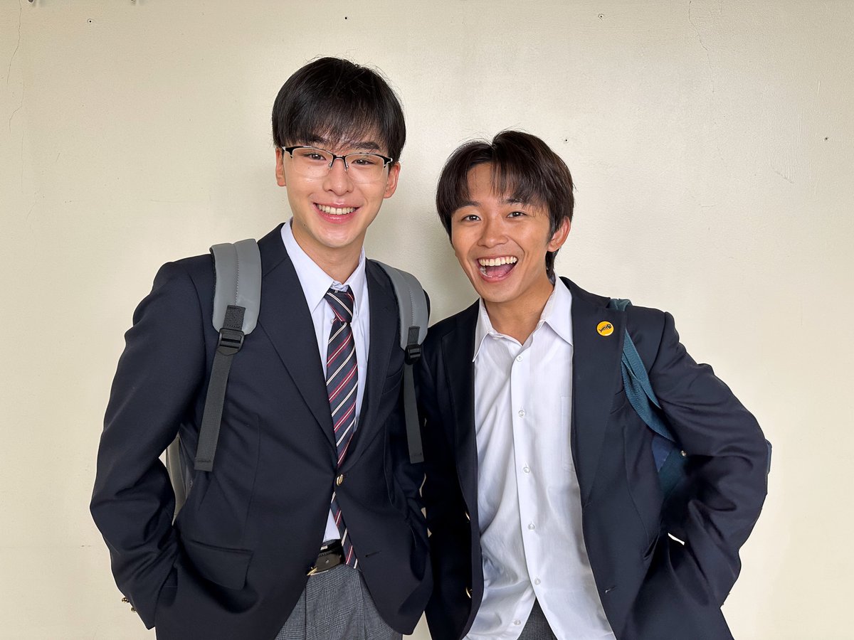 spinnerbait_tv's tweet photo. ✦ #ドラマスピナーベイト ✦

━━━━━━━━━━
📸 オフショット公開
━━━━━━━━━━

三井宏太を演じる
加藤清史郎さん
　　　＆
クラスメイト・上田大悟を演じる
吉田晴登さん👓✨

第1話では大悟から三井に
意外すぎる相談が…❔️⚠️

その内容は
ぜひ配信でご確認ください🪝❕

🔗TVer見逃し配信中📱
▼ https://t.co/nzmbOGxAKt
お気に入り登録をお願いします🙌

🔗FOD独占見放題配信🎬
▼ https://t.co/uQHTIEhQnf