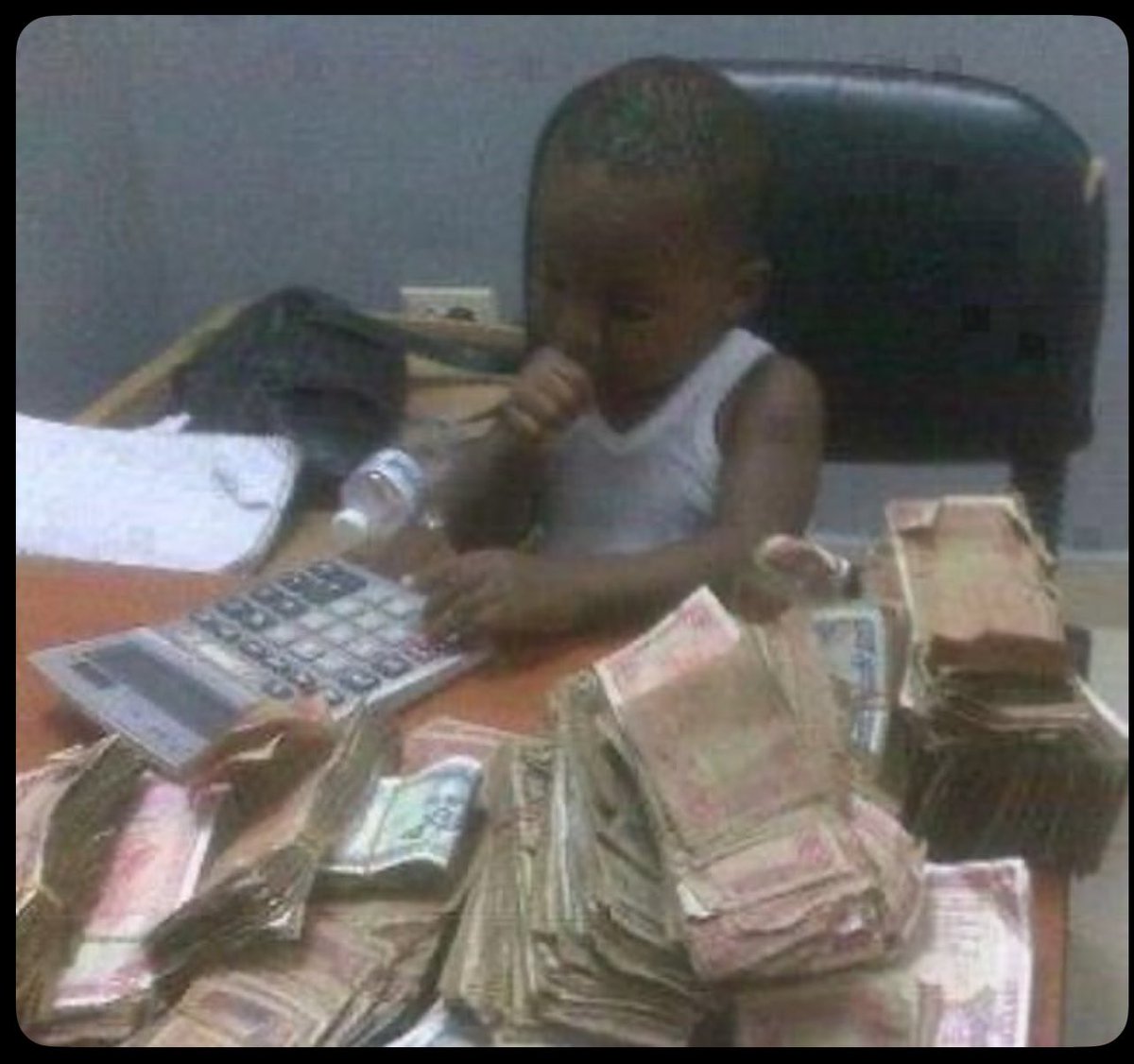 Promise_Goks1's tweet photo. Abuja cars right now after selling the Bugatti Chiron VXX edition to Burna boy 😂😂 https://t.co/b88Sb4Ucg8