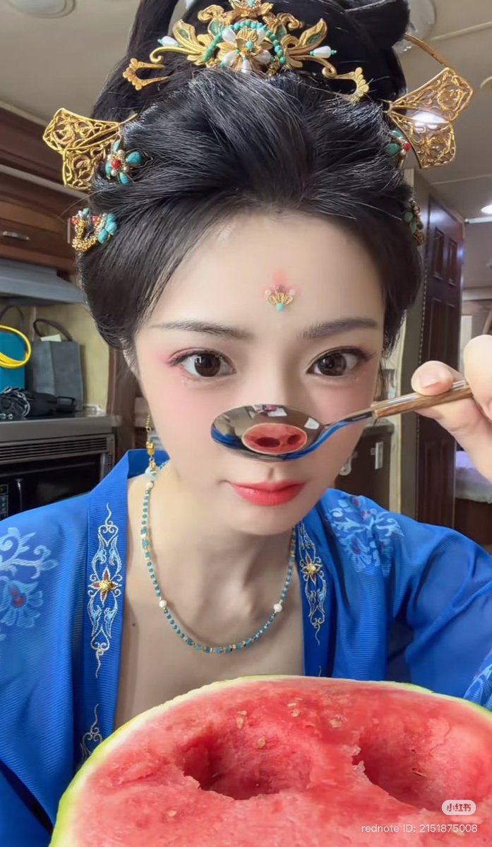 8auai_34's tweet photo. 위왕블루 계열이 ㅈㅉ 잘 어울리는 걸 보니 역시 위왕비시다 https://t.co/TYDpk2XFcy