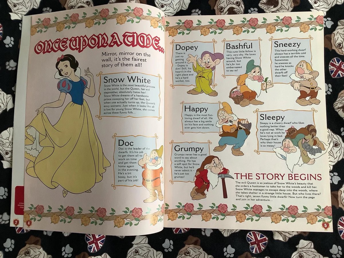 WatsonsVintage's tweet photo. The WHOLE Movie in one comic strip story! Rare Vintage circa 2003 Walt Disney's Snow White and the Seven Dwarfs Official Collector's Comic https://t.co/2GF0u1ZFfM via @Etsy #VintageComics #SnowWhite #SevenDwarfs #WaltDisney #CollectableComic https://t.co/AJOsDACgB1
