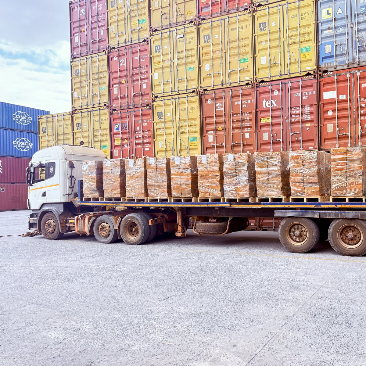 freightassisttz's tweet photo. Let us handle your export shipments, from container stuffing to all necessary export procedures, ensuring smooth, efficient, and timely cargo movement.

For reliable and professional clearing and forwarding solutions

📞 Contact us today: +255 749 449 499

#FreightAssistTanzania https://t.co/Q8KrTZw30H