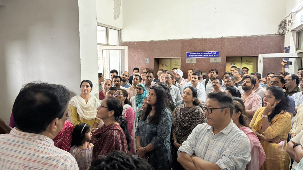 bhanubisht's tweet photo. A massive Protest erupted in BSNL UKD Circle against the proposed  impractical restructuring order led by
BCG’s arbitrary non-feedback based recommendations.  
These anti-BSNL moves will push BSNL into deeper crisis !! Immediate rollback demanded.@PMOIndia @PemmasaniOnX https://t.co/E2ib8lcjkI