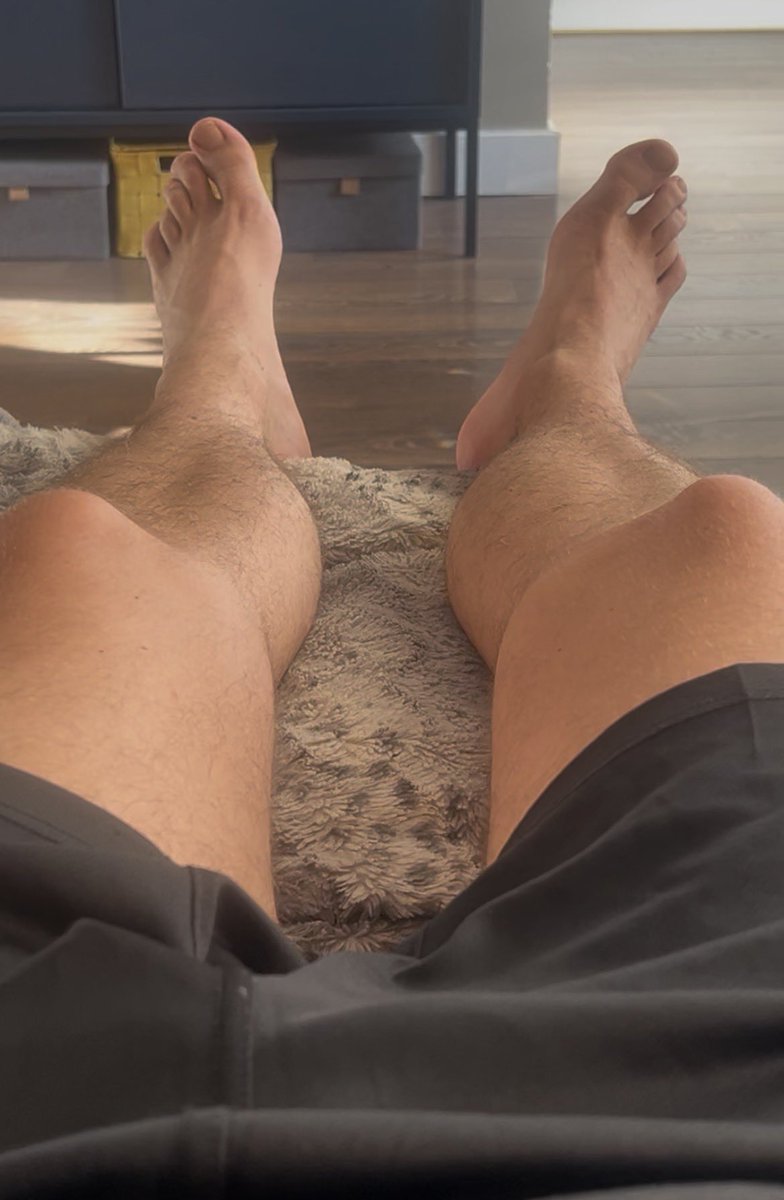 ChadSwinger's tweet photo. Morning! Who’s first to suck? https://t.co/YhGwf0qDII