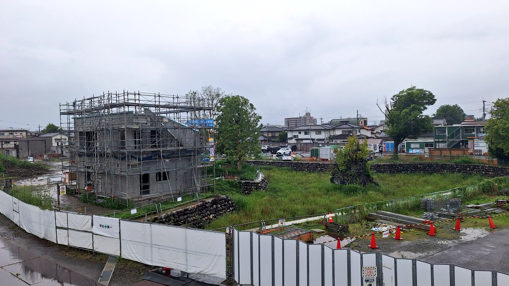 kofu_yuki_zoo's tweet photo. 81年前の7/6深夜、甲府空襲により動物園一帯は焼け野原となりました。
当時の小林園長ご一家の献身的な努力により動物園は再構されました。

私達は先人の想いを引き継ぎ、動物たちの福祉向上と、多様な生き物を通じて他者との共存について考えられるような動物園を目指します。
#遊亀公園附属動物園 https://t.co/0NCsQPF01E