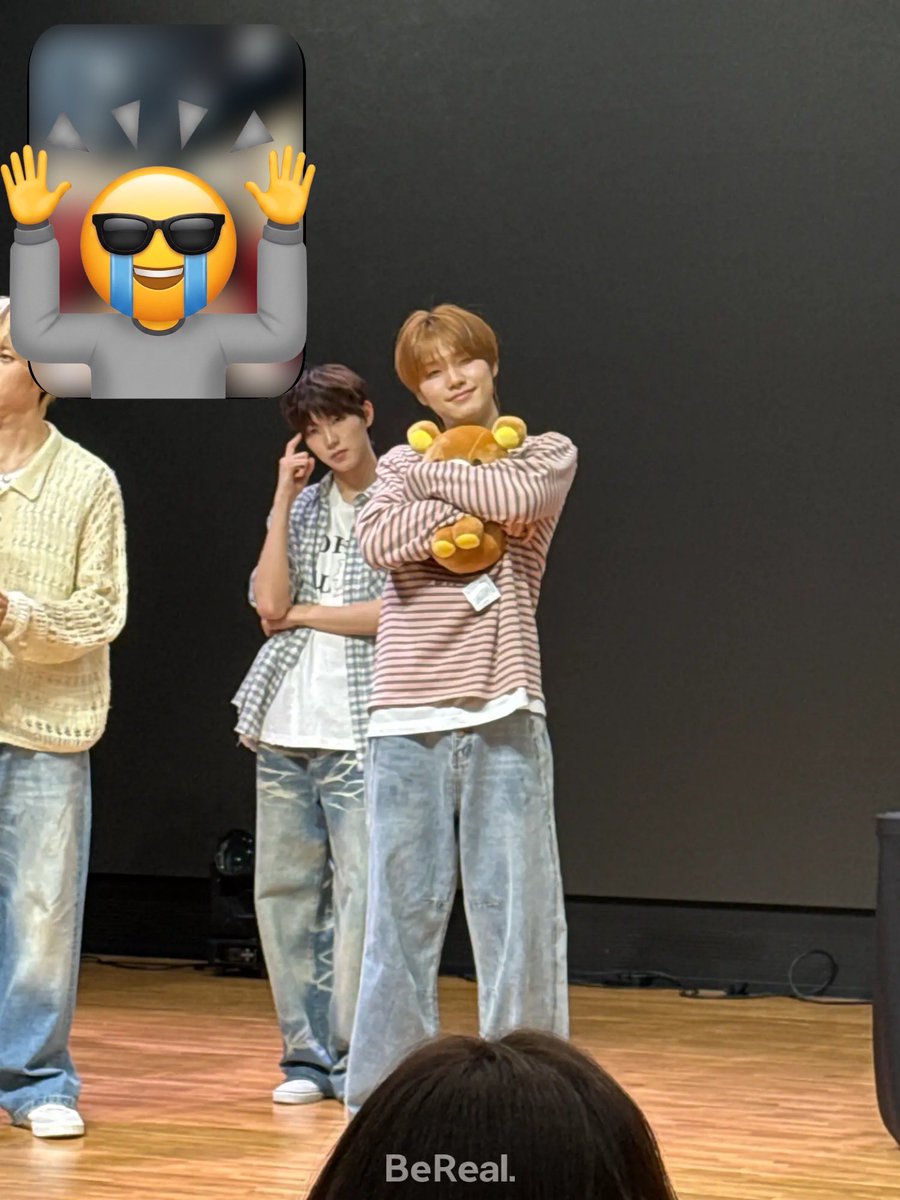 usakizoa's tweet photo. 6월 비리얼 모음zip. https://t.co/YuM7PsQEs2