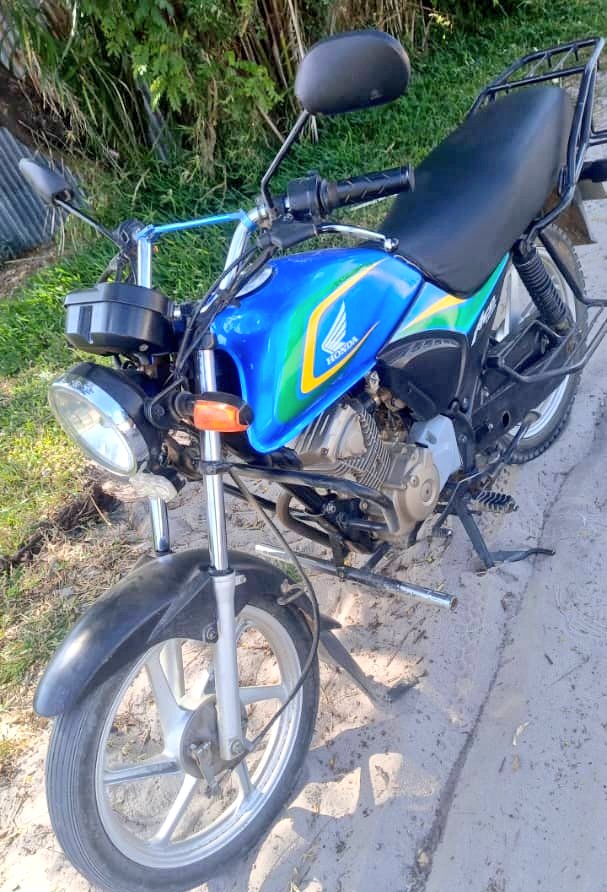 Eng_Matarra's tweet photo. UKITAKA HONDA KALI NITAFUTE
#Tshs 2,000,000/=
HONDA ACE 125 🔥🔥🔥
REG" #EWN
▪️Cc 125
▪️Gear 5
▪️Starter inapiga
▪️Engine haijaguswa
▪️Haijafanya bodaboda
▪️Imetunzwa vizuri sana
▪️Ina Full Documents ✅️
IPO DAR (Mikoani Tunatuma kwa uaminifu)
CALL/WHATSAPP-0719542184 https://t.co/mQTpEJ94x2