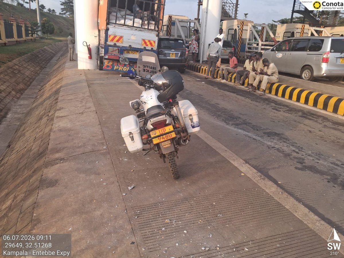 sussiekats's tweet photo. But sincerely, even at a tollgate we can't be patient!!!

Nedda!!! https://t.co/NzHwhm2MwK