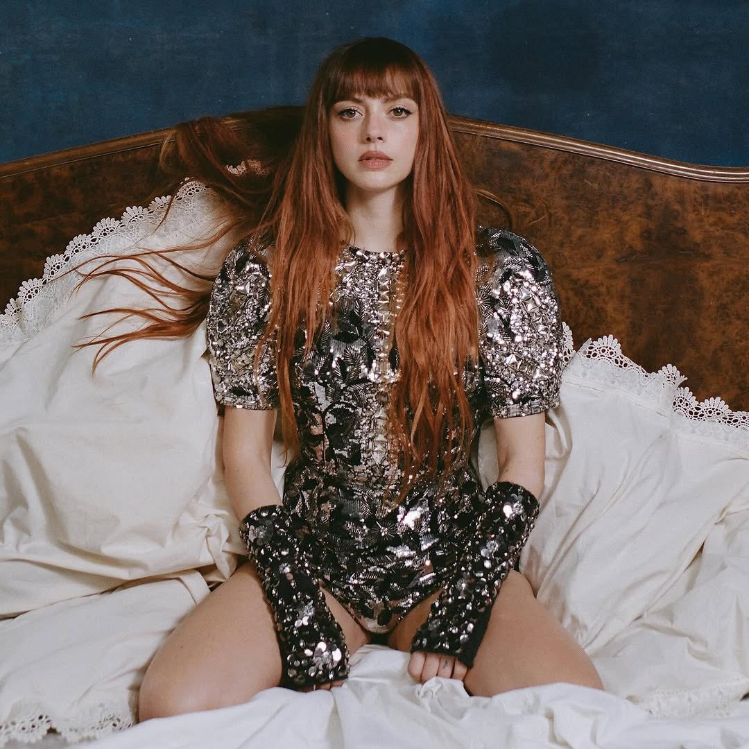 annalisasnation's tweet photo. Annalisa è l’unica artista donna ad avere due album nella classifica degli album più venduti del primo semestre del 2026

22° MA IO SONO FUOCO
92° EPSFNV

#Annalisa #News https://t.co/2WsTql9N2N