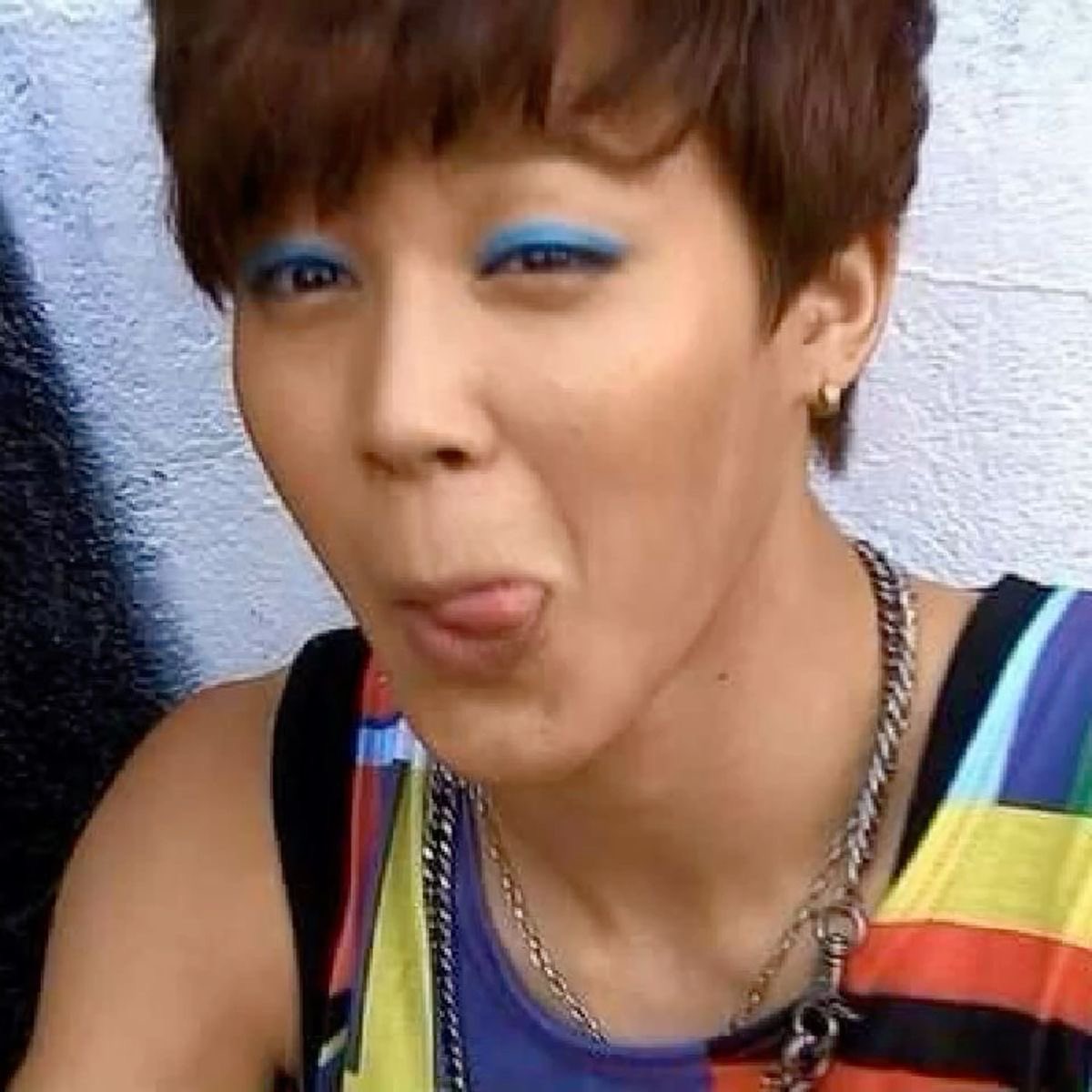 put is seeing BTS tweet media