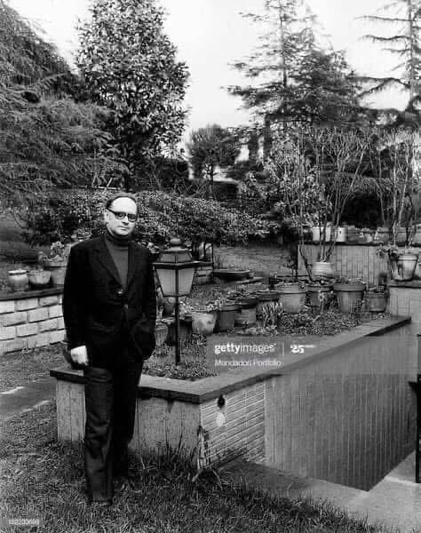 VBeaumel's tweet photo. Lundi 6 juillet 2020 … il y a 6 ans, 
🕊️ Décès de Ennio Morricone 🎶🎵 à l’âge de 91 ans.
R.I.P. 🙏🏻 https://t.co/ioa2NhuldZ