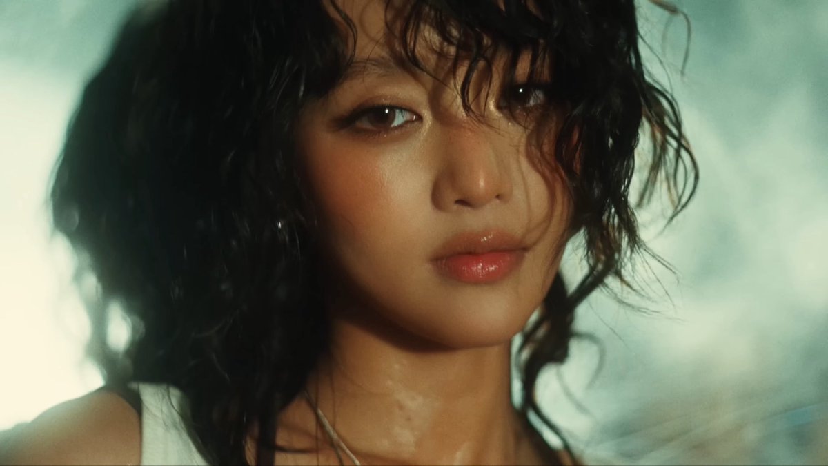 _inmusic_'s tweet photo. i-dle has released the music video for “Gimme Dat Love.” https://t.co/SGfMCVwhTP