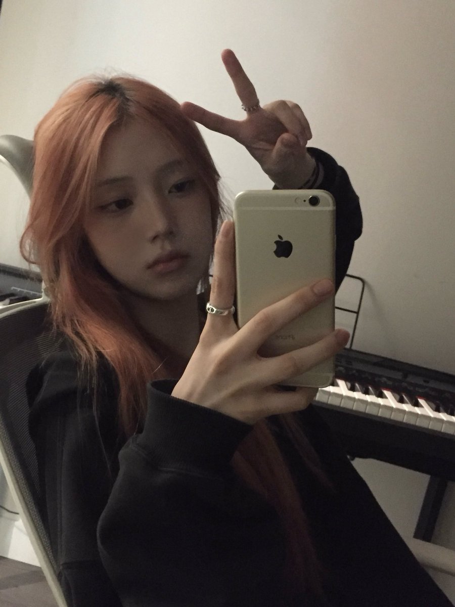 yevontobe's tweet photo. 내가 녱왼을 하려고 해서 한 게 아니라
이 분이 알아서 좌측통행을 하시더라 https://t.co/Ea11KEsZco