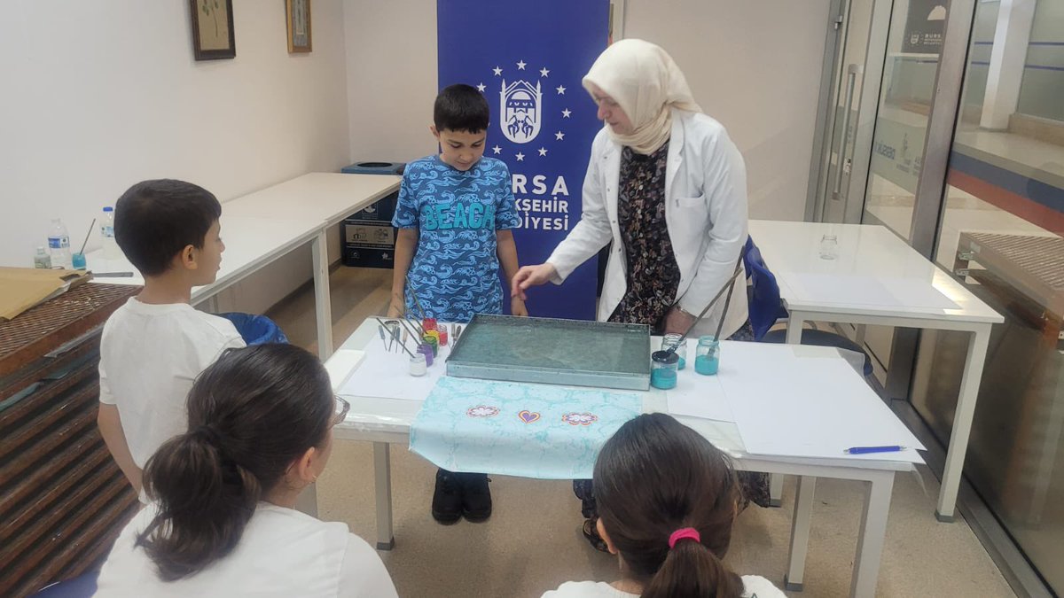 busmekbursa's tweet photo. Bursa Büyükşehir Belediyesi Bursa Kent Akademisi olarak, çocuklarımızın ve gençlerimizin yaz tatilini verimli, eğitici ve keyifli bir şekilde değerlendirebilmeleri amacıyla hazırladığımız Yaz Dönemi Eğitimleri ve Atölyelerimiz başladı.📚🎨🧩 https://t.co/ViPTs2X4aP