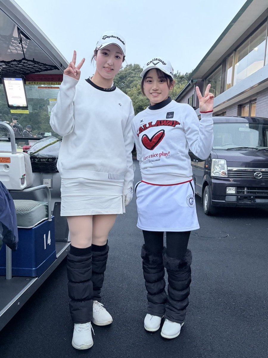golfmatch_BSA's tweet photo. 今夜9時54分から！🔥

シーズン20 第14試合

2009年生まれの現役高校生ペア
#平山心暖 #生駒留菜

VS

埼玉栄高校の同級生ペア
#鈴木優芽 #安藤百香

準決勝2試合目！！🏌️‍♀️🔥

高校生ながらプロを相手に落ち着いた試合運びで勝ち上がってきた
平山・生駒ペアか

バーディ連発で勝利を掴んできた
鈴木・安藤ペアか

この戦いを制し、決勝へ駒を進めるのはどちらのペアなのか！？

ꉂꉂ📢( Ö )<このあと9時54分から！！お楽しみに！
#女子ゴルフペアマッチ選手権