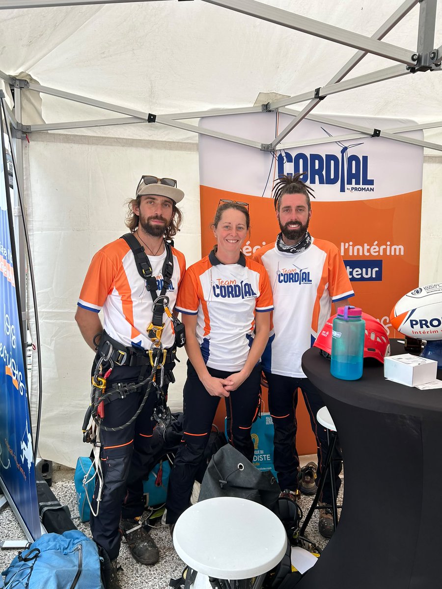 Proman_Interim's tweet photo. 2ème place au Championnat de France de cordistes pour CORDIAL INTERIM groupe PROMAN !

Oui, vous avez bien lu, notre filiale CORDIAL, spécialisée dans les métiers de grande hauteur en France, est aussi à l'aise sur un podium qu'en haut d'une nacelle. 🧗 https://t.co/yVdZnkj6RI