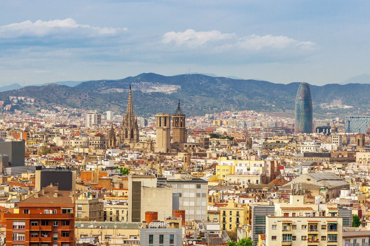 eurojewcong's tweet photo. We echo the deep concern expressed by our affiliate, the Federation of Jewish Communities of Spain (@fcjecom), following the serious antisemitic harassment denounced by a group of French Jewish citizens in Barcelona on Friday night.

According to the victims, the incident began after they left a synagogue following Shabbat prayers and dinner. Two members of the group, visibly Jewish because they were wearing kippot, were subjected to hostile looks, insults and pursuit for around an hour and a half on their way to their hotel.

The victims describe being followed, spat at and surrounded by a growing group of people, many on bicycles, scooters or motorbikes, shouting antisemitic abuse including “Jews are not welcome in Barcelona” and “baby killers.” They feared a physical attack until they reached the Hotel Arts, where security staff prevented their pursuers from entering.

If confirmed, this would be one of the most serious antisemitic harassment incidents recorded in Barcelona in recent years. It comes amid a wider escalation of antisemitic incidents, including the desecration of the Montjuïc Jewish cemetery, graffiti, vandalism, intimidating demonstrations and threats against members of the community.

We join the FCJE in calling on the authorities to abandon any passivity in the face of this dangerous trend. Antisemitism is not only a problem for the Jewish community; it is a problem for democracy as a whole.