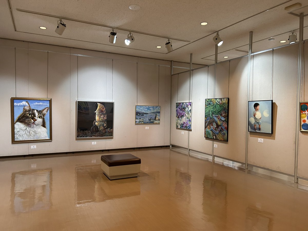 shinkyo_hiro's tweet photo. 呉美術協会会員展及び物故作家展
2026年7月2日(木)〜7月6日(月)
呉市立美術館
新協美術会の呉市在住の会員の作品が展示されました。
#art
#artist
#呉市
#絵画 https://t.co/s0Ya5nAuds