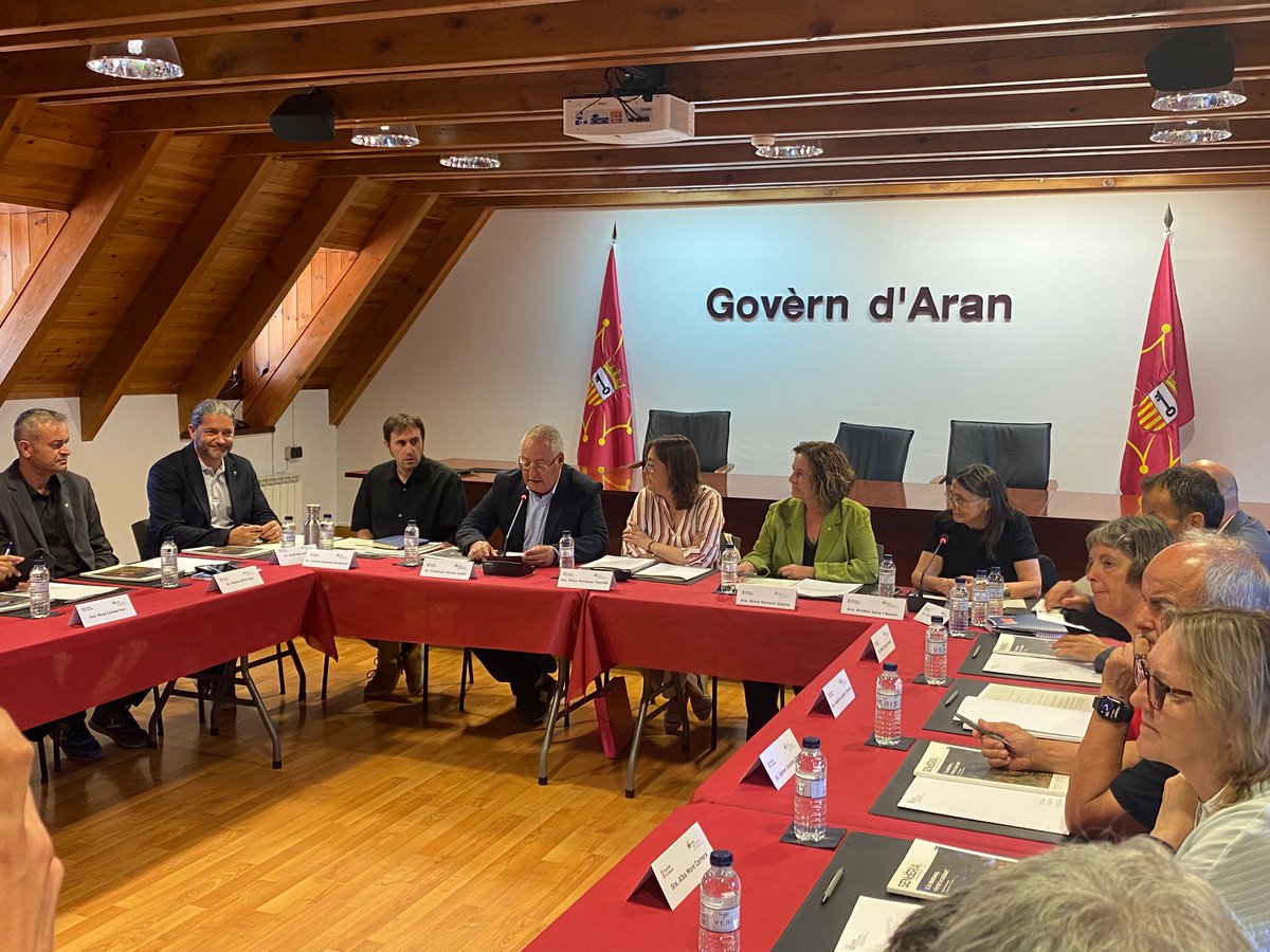 SOMPirineu's tweet photo. Bon dia! 👋 Avui ens reunim amb el Consell Rector d'IDAPA a Vielha. https://t.co/YDKCD1w7Nu