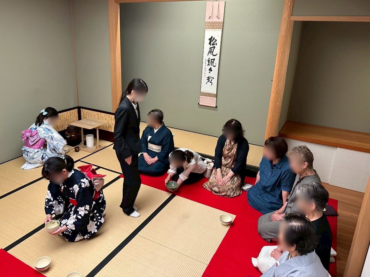 taisyosadou's tweet photo. 昨日、夏季定例茶会を開催いたしました🫧

濃茶席・薄茶席ともに多くのお客様にご来場いただき、盛況のうちに幕を閉じることができました。

お越しいただいた皆さま、誠にありがとうございました🍵 https://t.co/kZ1PPBIrtq