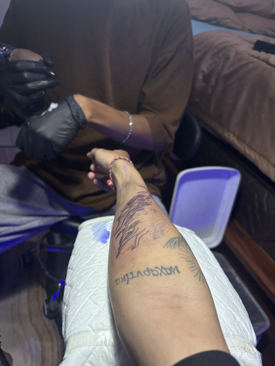 D0P4M1NEEE's tweet photo. 👀 https://t.co/wln7xbPfXk