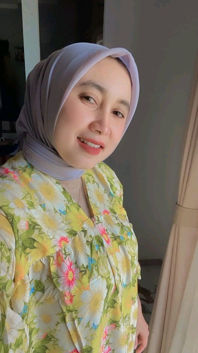 gldlane56639's tweet photo. Ada yg kenal,? ๐๐๐ฅต๐คค๐คค
Binor cantik, ๐คค๐คค๐ฅต
#fantasyyfoto
#fantasyyvideo
#gdlane https://t.co/VljL2iAj7q