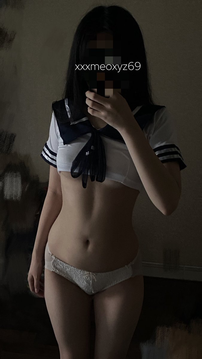xxxmeoxyz69's tweet photo. mặc váy 0 vừa 😕 https://t.co/OIRkYIOxF3
