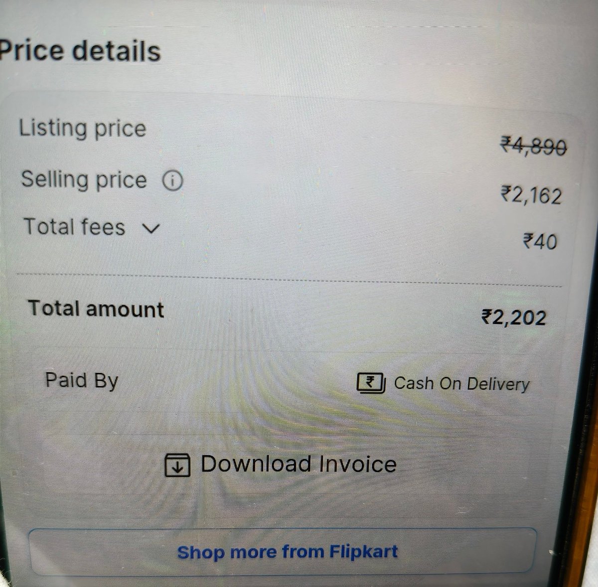 Me_shakil_'s tweet photo. When I placed the order, the fan cost around ₹1,500. 

However, at the time of delivery I was charged ₹2,200. 

Now there's no option to return the product only a replacement is available What solution do I have now?

Order id: #OD337966852184380100

@Flipkart @flipkartsupport https://t.co/X8AY2TEtQ3