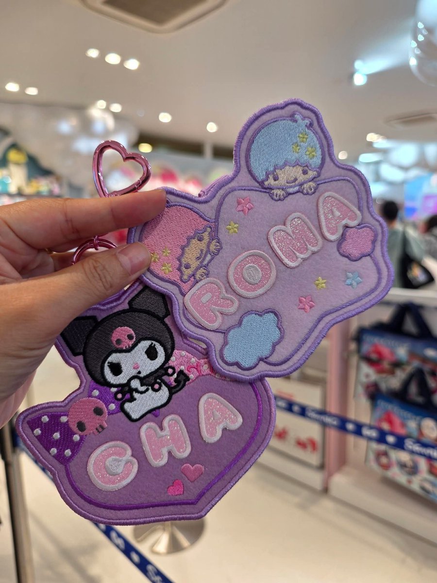 _ditziel_'s tweet photo. Bruh I'm low-key so deltarune pulled rn that I thought this thing said Jarona 🙃 https://t.co/VqNEqzMImT