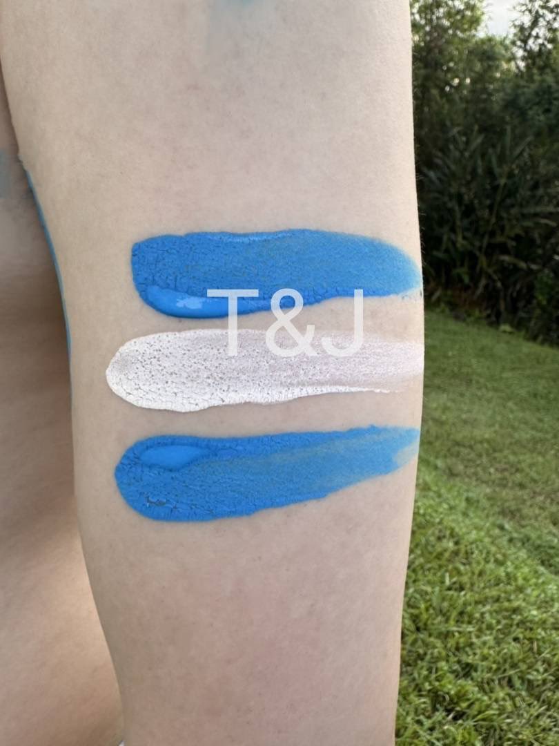 TJ0542256's tweet photo. 好久沒刷存在感了
來刷一下怕大家忘記偶們
週未去露營體驗了與大自然更親近的感覺～
爐邊烤火，看星星，一邊快樂一邊看日出6

最近宅在家追世足
有人也是足球迷的嗎～～

#夫妻情侶聯誼
#聯誼 https://t.co/K6MYVI3hEJ