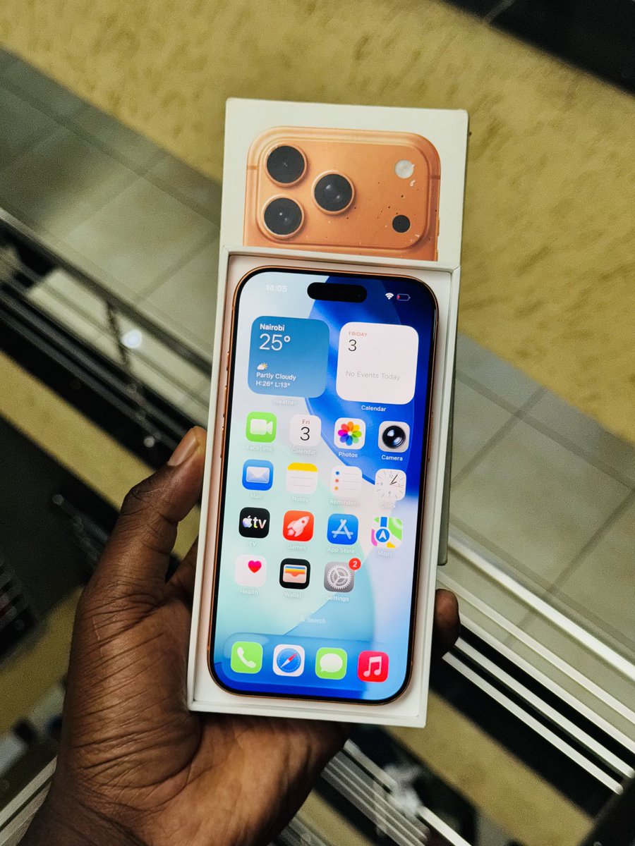 samson_maish's tweet photo. Iphone 17 Pro 256GB (pre owned)
🏷️Ksh 140,000/=
🔋100% Health CC 168
✨E-Sim Variant only
✨Apple Warranty
✨Free Glass Protector
✨Data transfer 
♻️Trade-in Accepted
🚚Delivery

☎️0707627623 https://t.co/MKbAOkJui2