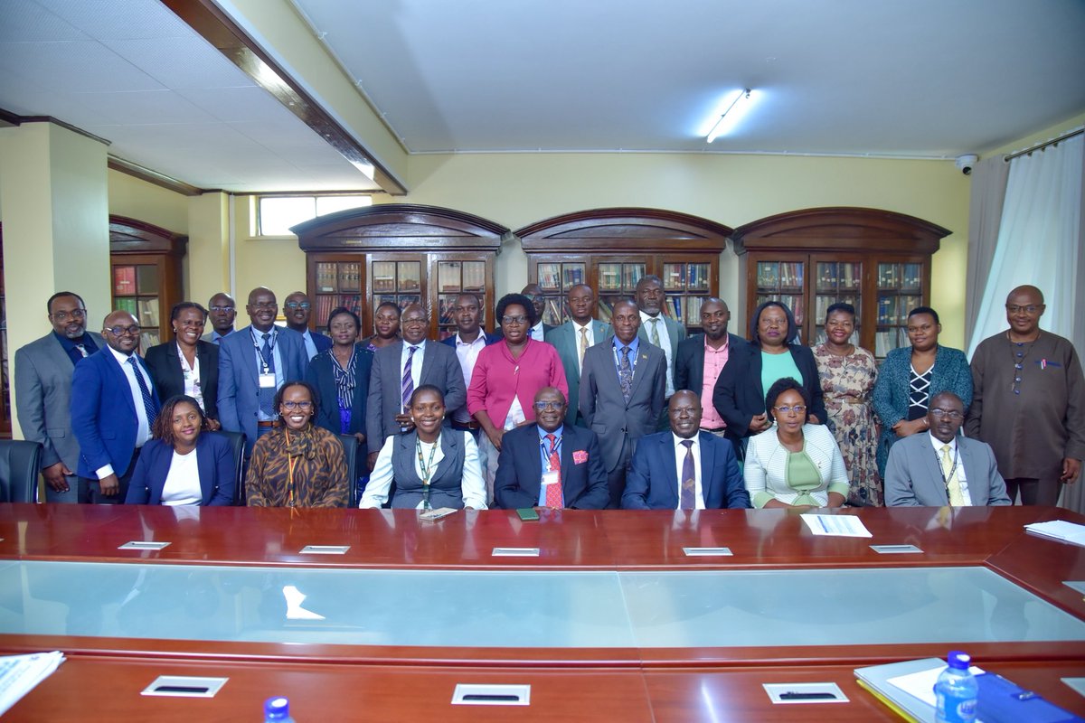 OPMUganda's tweet photo. 𝐏𝐃𝐌 𝐑𝐚𝐩𝐢𝐝 𝐀𝐬𝐬𝐞𝐬𝐬𝐦𝐞𝐧𝐭 𝐈𝐦𝐩𝐥𝐞𝐦𝐞𝐧𝐭𝐚𝐭𝐢𝐨𝐧 𝐑𝐞𝐩𝐨𝐫𝐭 

The Prime Minister’s Delivery Unit (PMDU) recently carried out a rapid assessment of the Parish Development Model (PDM) in selected districts across various sub-regions.

It evaluated implementation progress and challenges across the seven pillars of the programme: 

~Agricultural value chain development
~Infrastructure and economic services
~Financial inclusion
~Social services
~Mindset change
~Parish Development Management Information System 
~Governance and administration 

The assessment shows that, while there’s progress across all the pillars, there are also challenges.

The PMDU has now presented its report to an inter-ministerial group, outlining key achievements, challenges and recommendations for strengthening the implementation of the PDM programme. 

#OPMUganda #PDM