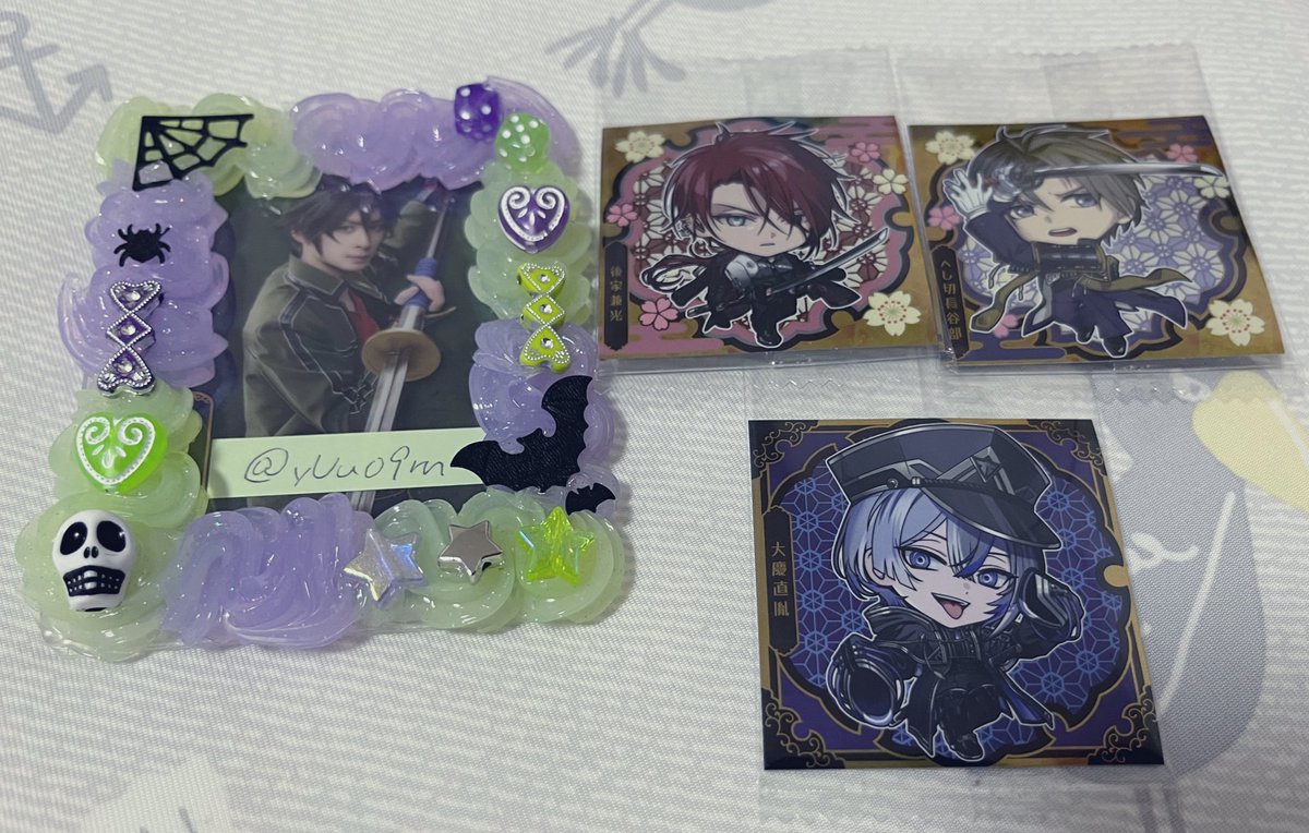 yUu09rn's tweet photo. 【交換】刀剣乱舞ONLINE にふぉるめーしょん ウエハース シール

【譲】★後家兼光、★へし切長谷部、大慶直胤
【求】★山姥切長義、実休光忠

郵送での交換希望です。
よろしくお願い致します。 https://t.co/zqm5LP1OXr