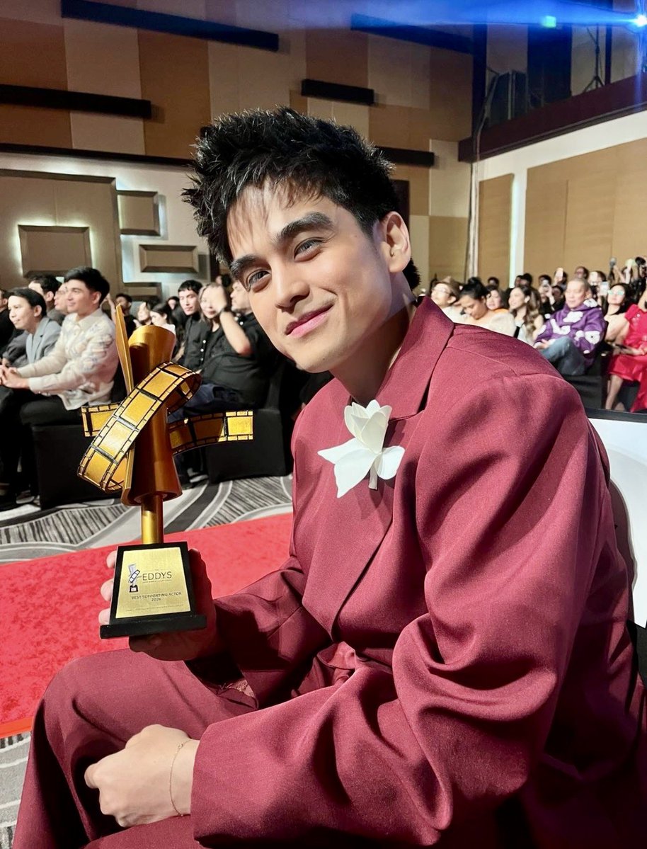 PopPlanet_'s tweet photo. Will Ashley (@willashley05) Bags ‘Best Supporting Actor’ at the 9th EDDYS for His Phenomenal Performance in “Bar Boys: After School.” https://t.co/Ox6FR739t4