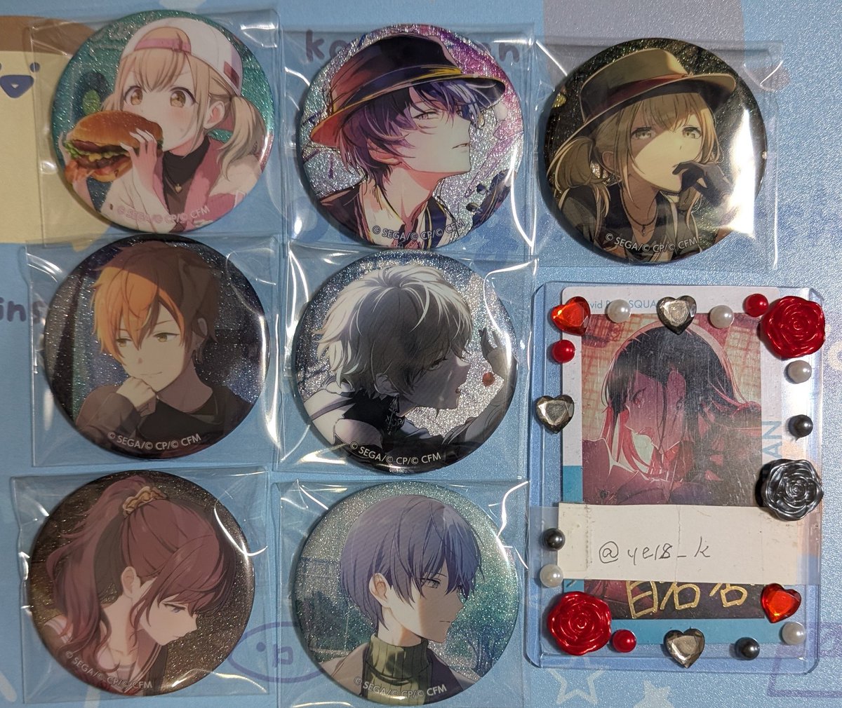 ye18_k's tweet photo. 【交換】プロセカ グリ缶 51B 52B

讓)こはね、冬弥、彰人、レン、まふゆ

求)52B 特典 杏

▹▸纏めて優先ですがお声がけが重なる場合は条件の良い方優先させて頂きます。
▹▸郵送のみ
検索からも気軽にお声がけください🙇🏻‍♀️ https://t.co/9Os6Xr3RH9