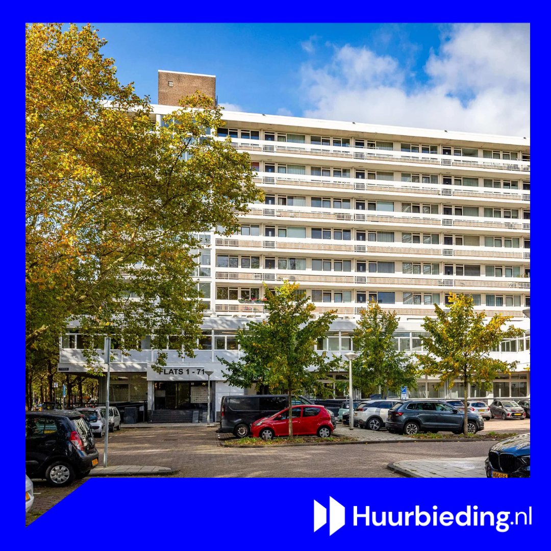 HuurBieding's tweet photo. 🌿 Werken aan de voet van de Zuidas, met het Amsterdamse Bos én Groot Gelderlandplein om de hoek? In Amsterdam Buitenveldert zijn momenteel twee hoogwaardige kantoorruimtes beschikbaar aan de Cronenburg 73-75 en Egelenburg 150-154. Twee representatieve locaties die perfect zijn voor organisaties die de dynamiek van de Zuidas willen combineren met een groene en goed bereikbare werkomgeving.

📍 Amsterdam | Cronenburg 73-75
 👉https://t.co/HAREKjxbjA
✅Ca. 524 m² turn-key kantoorruimte
✅Representatieve entree
✅Gratis gebruik van de gym
✅Op loopafstand van Groot Gelderlandplein en het Amsterdamse Bos
📍 Amsterdam | Egelenburg 150-154
 👉 https://t.co/GixR6LwQq1
✅Ca. 594 m² turn-key kantoorruimte
✅Industriële uitstraling met flexibele indeling
✅Gratis gym voor huurders
 ✅Moderne voorzieningen en hoogwaardige afwerking

✨ Waarom deze locaties?
 Beide kantoren liggen op een strategische locatie nabij de Zuidas en zijn uitstekend bereikbaar via de A10, Station Amsterdam Zuid en diverse bus- en metroverbindingen. Tegelijkertijd bevinden het Amsterdamse Bos, Groot Gelderlandplein en diverse horecagelegenheden zich op loopafstand. Een ideale combinatie van bereikbaarheid, voorzieningen en een prettige werkomgeving voor medewerkers én bezoekers.
Benieuwd welke locatie het beste past bij jouw organisatie? Bekijk beide objecten via de links hierboven.

#Kantoorruimte #Amsterdam #Zuidas #Buitenveldert #OfficeSpace #Bedrijfshuisvesting #CommercieelVastgoed #Vastgoed #Ondernemen #Huurbieding