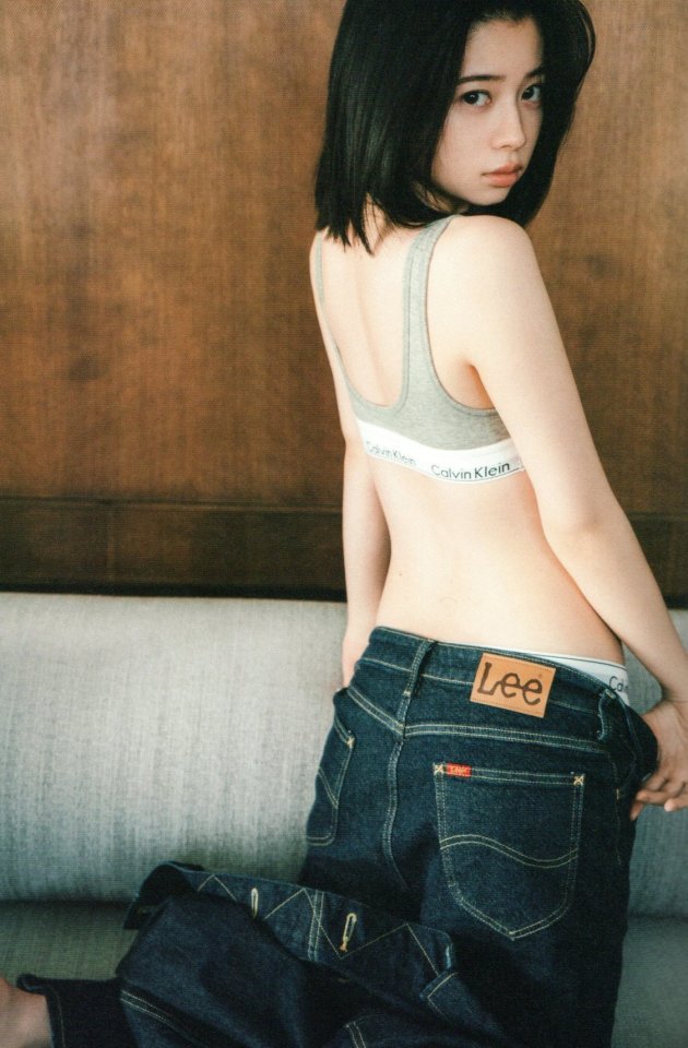 arashisakura's tweet photo. 桜田ひよりちゃん急に大人っぽくなった気がする😳

#桜田ひより https://t.co/rB1K9vBNhT