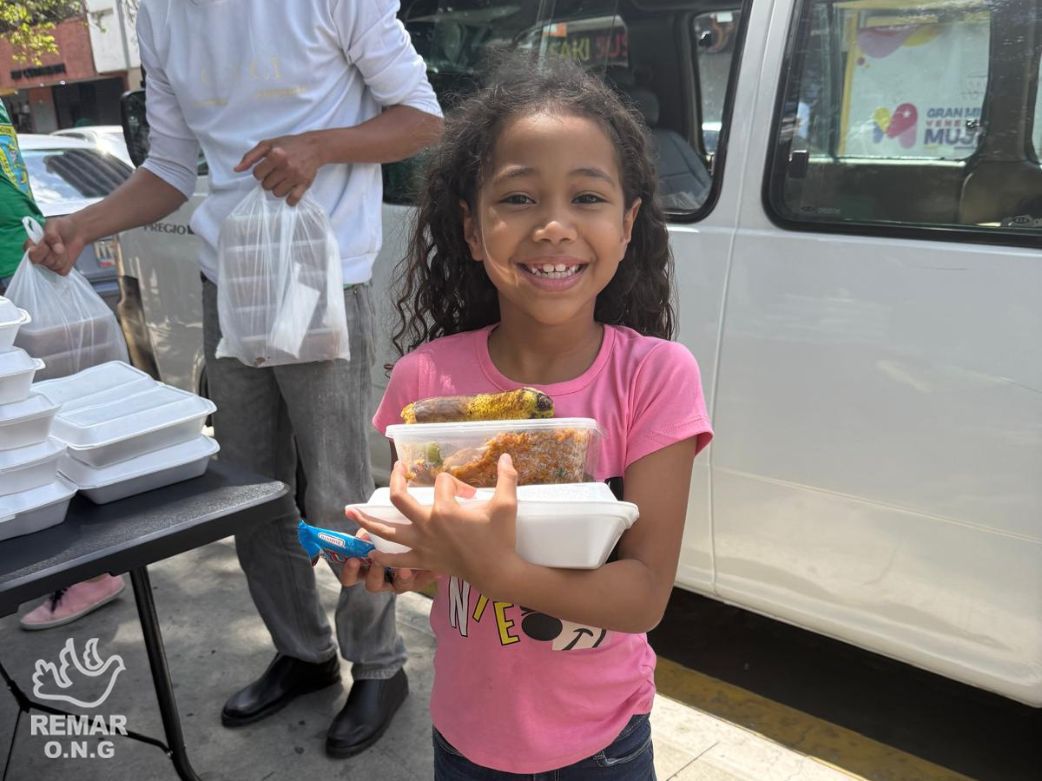 OngRemar's tweet photo. 💚🇻🇪❤️ GRACIAS Queremos expresar nuestro más sincero agradecimiento a todas las personas, iglesias, empresas y colaboradores que han respondido al llamamiento de REMAR SOS y para ayudar a las familias afectadas por la emergencia en Venezuela.

https://t.co/2nWCIFgjp9 https://t.co/qEmQyiGIKf
