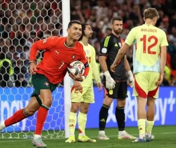 SoulXUtd's tweet photo. Never forget Cristiano Ronaldo's legendary 2025 Nations League masterclass! 🇵🇹🏆

Semifinal: Smashed the winning goal against Germany 🇩🇪

Final: Acted as the ultimate leader to beat Spain in a dramatic penalty shootout 🇪🇸

Lifted his 3rd major international trophy with Portugal 👑At 40 years old, what he did is completely unmatched. Absolute GOAT behavior! 🐐✨