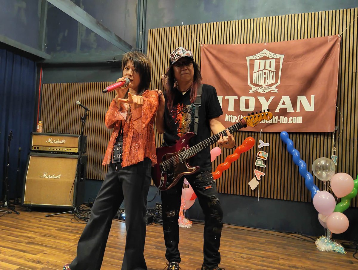 groundDEED593's tweet photo. 『ITOYAN Birthday Live 2026』

沢山のご来場ありがとうございました❣️

今年のゲスト方々、「AMEER-G758」の皆さん、「ウーパーリサ」ちゃん、「はじめましてのはじ君の異ジャンル初対バンだったにも関わらず、最初から最後まで、ずっと楽しかったイベントだと感じました
以下ALTよりご覧下さい♪ https://t.co/nI63nLvQ3A