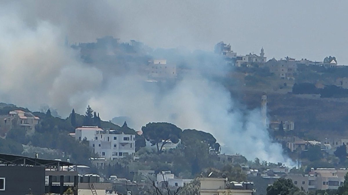 HadiHtt's tweet photo. July 6th - Israeli war on South Lebanon Update:

A drone strike just targeted a car in Nabatieh with 2 missiles. Casualties reported. https://t.co/wsZXMz7hKS
