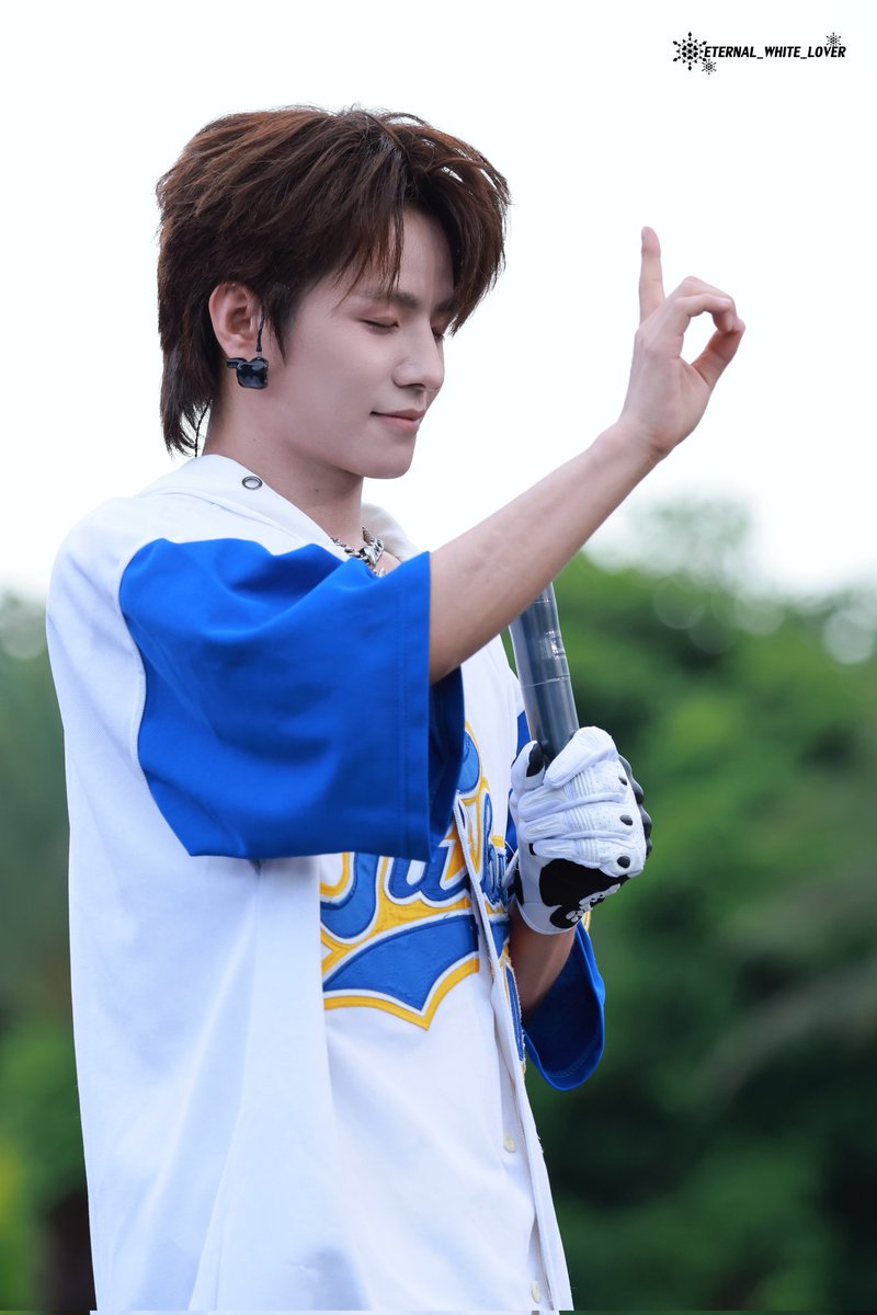 LEV_WHITELOVER's tweet photo. 20260705珠海横琴长隆海洋王国·腾讯视频OFFLINE 
@LEV_Official_ 

#LEV #레비 #レビ
#Wangzihao #왕즈하오 #王子浩 #ズハオ https://t.co/j8Pvk5jDxW