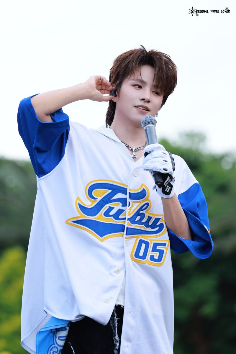 LEV_WHITELOVER's tweet photo. 20260705珠海横琴长隆海洋王国·腾讯视频OFFLINE 
@LEV_Official_ 

#LEV #레비 #レビ
#Wangzihao #왕즈하오 #王子浩 #ズハオ https://t.co/j8Pvk5jDxW