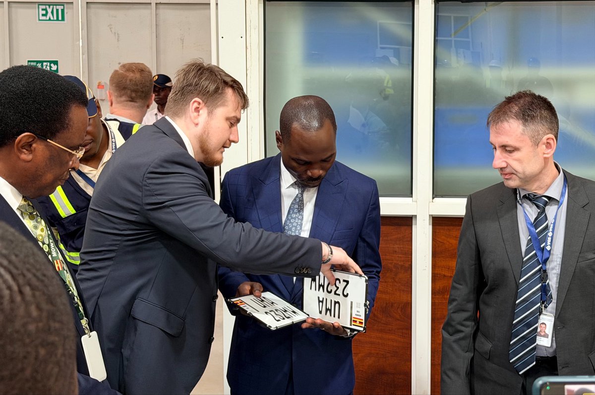 TheAnkoleTimes's tweet photo. UPDATE: The Minister of Works and Transport has directed contractor JSCGS to eliminate all production bottlenecks at the Kyambogo digital number plate facility by the end of August after ongoing shortages disrupted first-time vehicle registrations. https://t.co/7y2TggQqYE